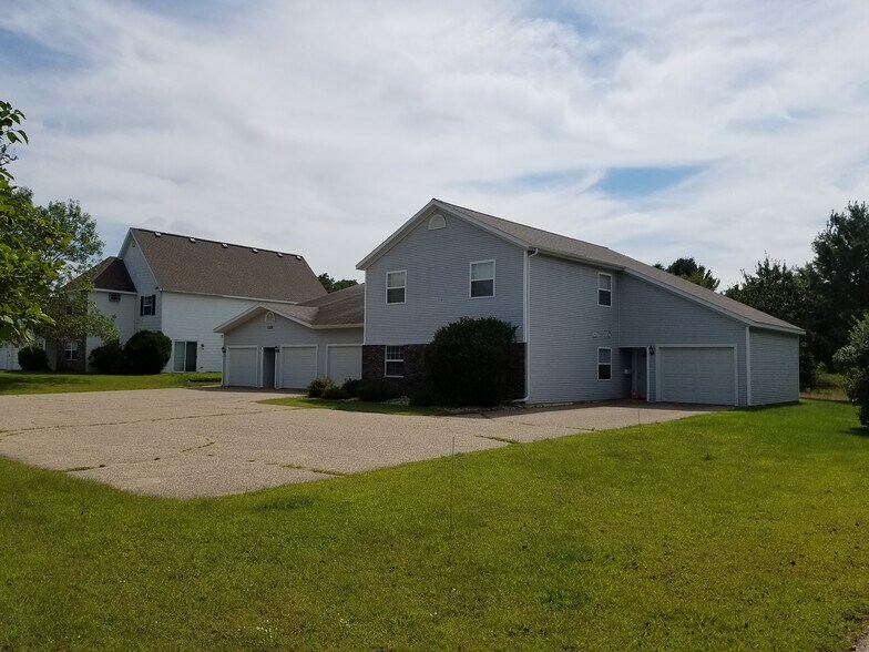 Building Photo - 1409 River View Ave