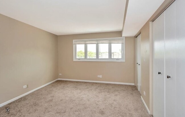 Building Photo - 8616 W 95th St