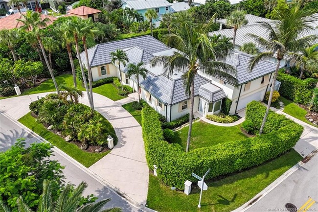 Building Photo - 229 Colony Rd