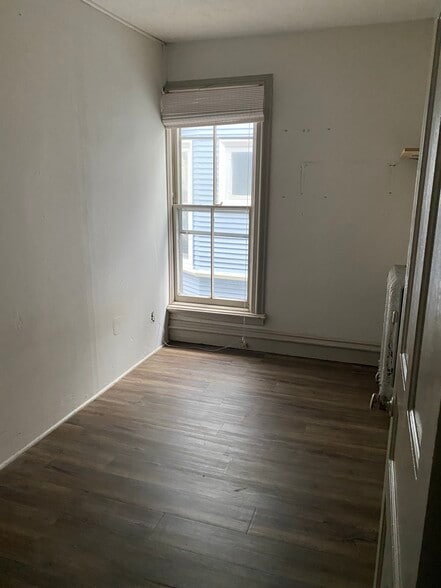 Building Photo - 312 N Carroll St