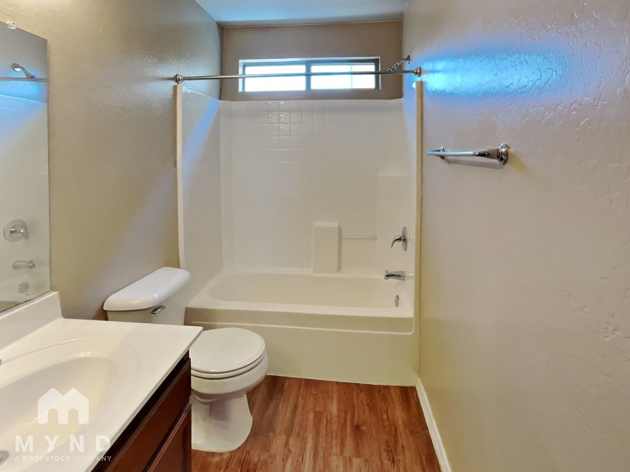 Building Photo - 36590 W San Clemente St
