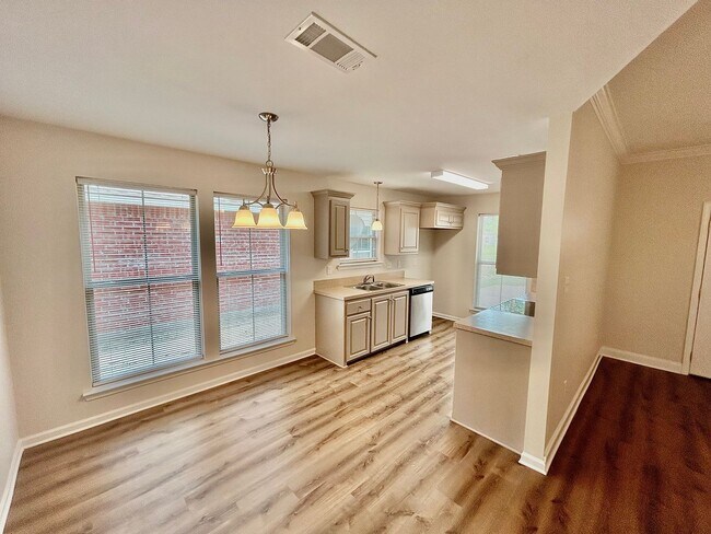 Building Photo - Beautiful New Construction Home in St. Gab...