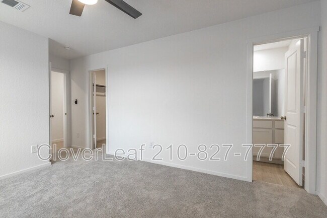 Building Photo - 12858 Ratcliff Lk