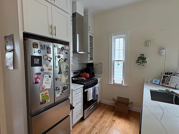 Building Photo - 32 Putnam Ave