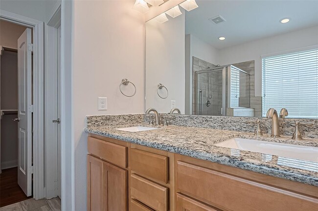 Building Photo - 25919 Orchard Knoll Ln