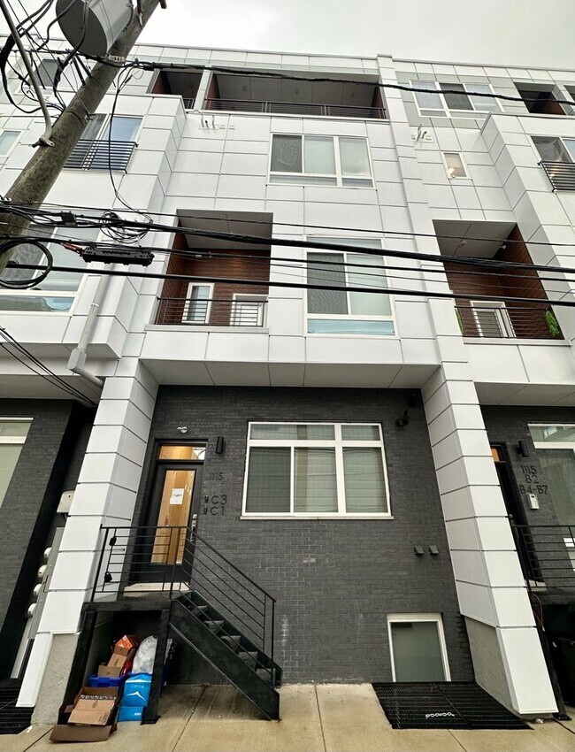 Building Photo - 1115 N American St
