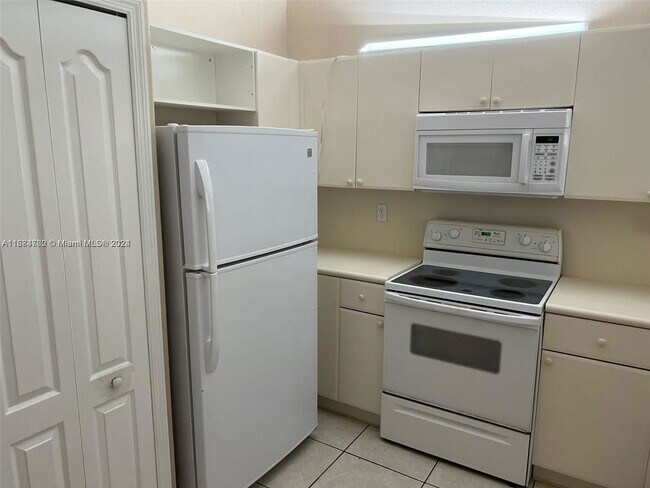 Primary Photo - 1666 SE 27th Ct