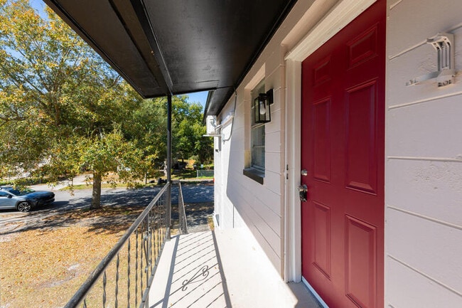 Building Photo - 1531 Louisiana St