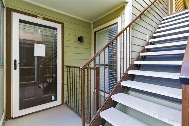 Building Photo - 3101 Sondra Dr