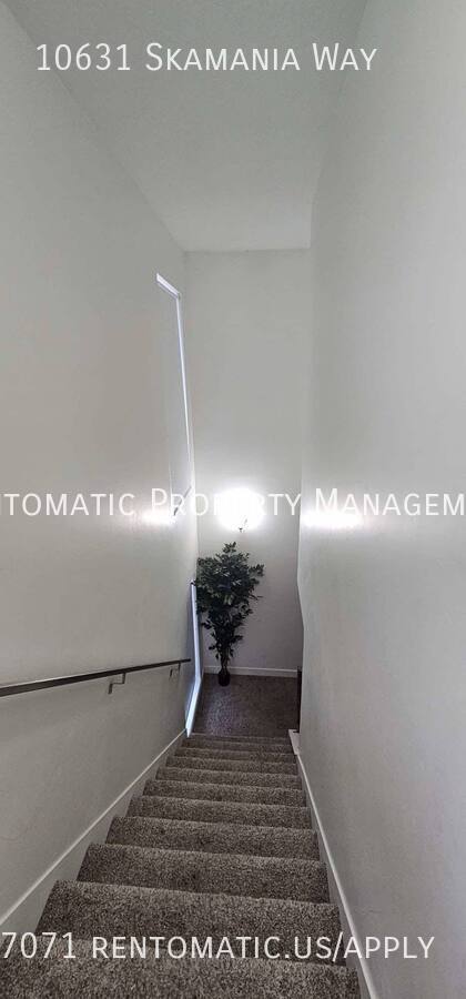 Building Photo - 10631 Skamania Wy