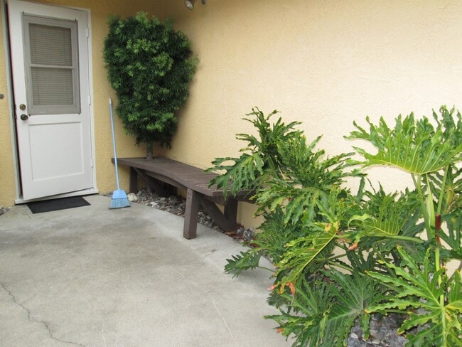 Building Photo - 634 Couper Dr