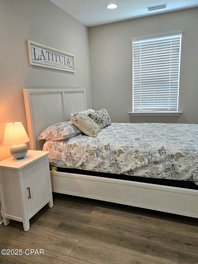 Building Photo - 8645 Weekend Dr