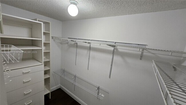 Building Photo - 5084 NW 112th Ct