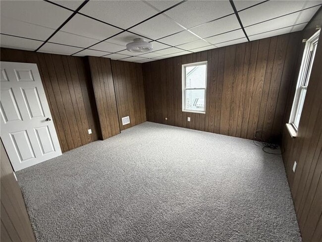 Building Photo - 1154 Eisenhower Dr