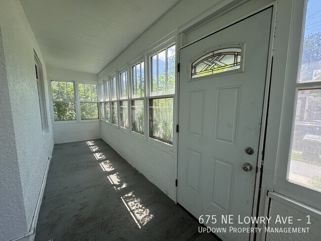 Building Photo - 675 NE Lowry Ave