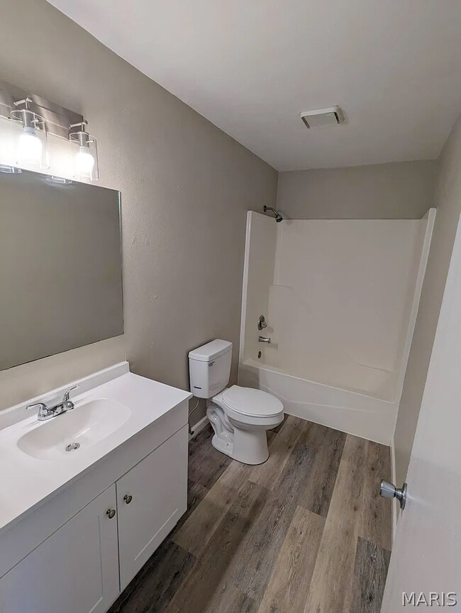 Building Photo - 709 Ganim Dr