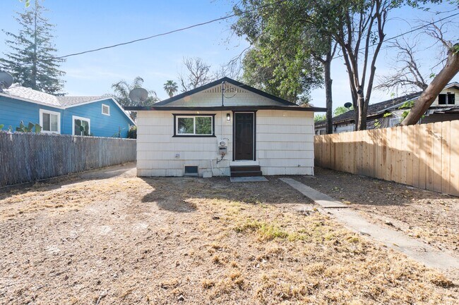 Building Photo - 309 Chipman Ave