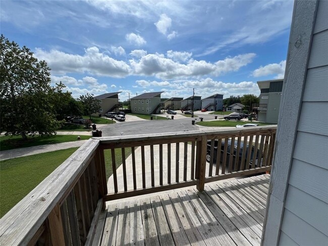 Building Photo - 805 Hallie Cove