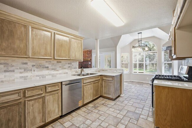 Building Photo - 141 Comanche Trail