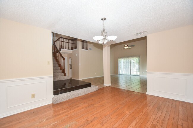 Building Photo - 1643 Beaconshire Rd