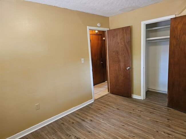 Building Photo - 1145 McDonald Ave