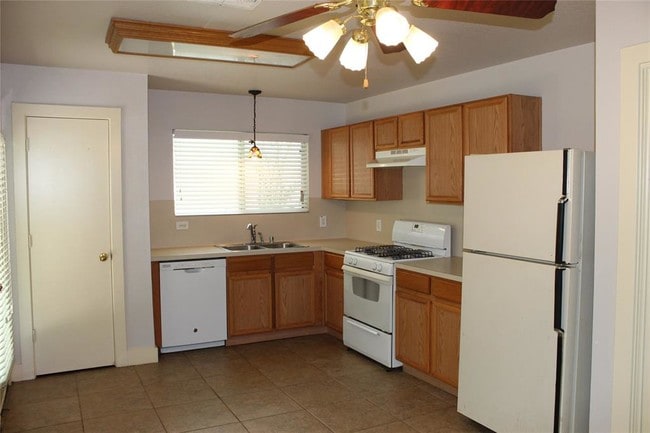 Building Photo - 17411 Marlin Spike Way