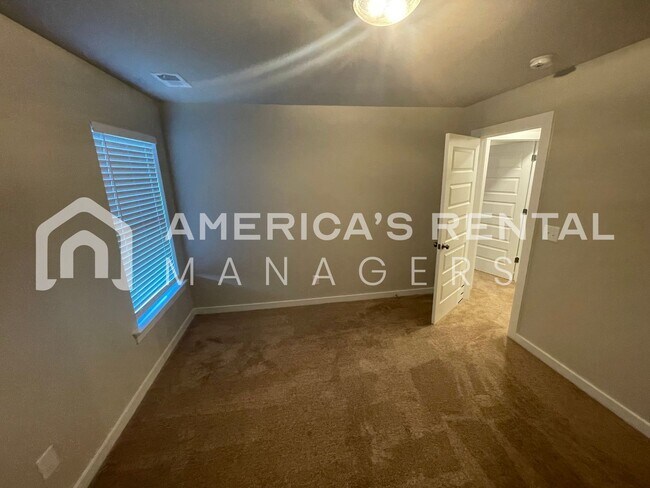 Building Photo - Home for Rent in Weaver, AL!!! COMING SOON!