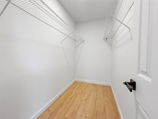 Building Photo - 6707 Avenue F