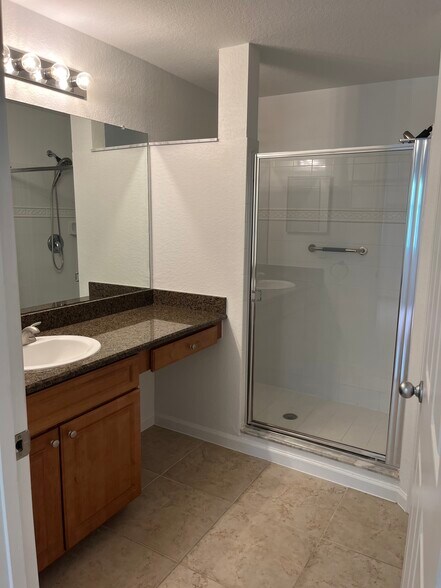 Building Photo - 12975 Positano Cir