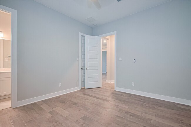 Building Photo - 1322 McMurtry Ridge Dr