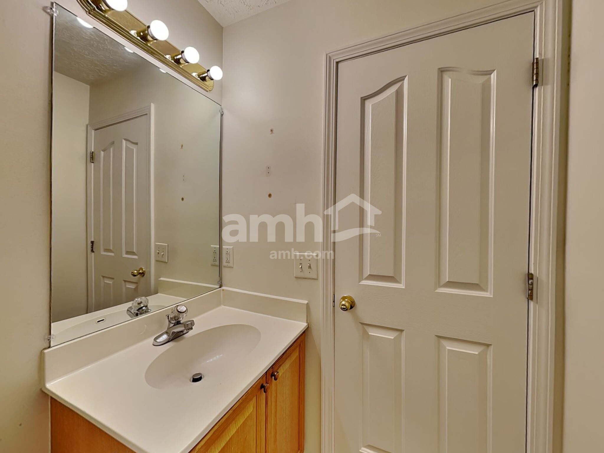 Building Photo - 643 Glenties Dr