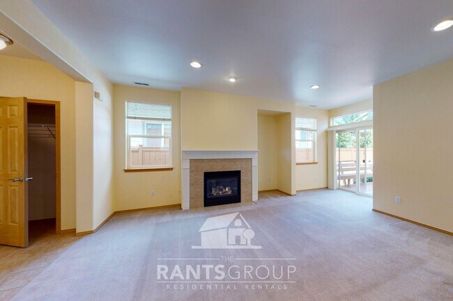Building Photo - Cute Rambler in Lacey's Jubilee, a premier community for active seniors! MUST BE 55+