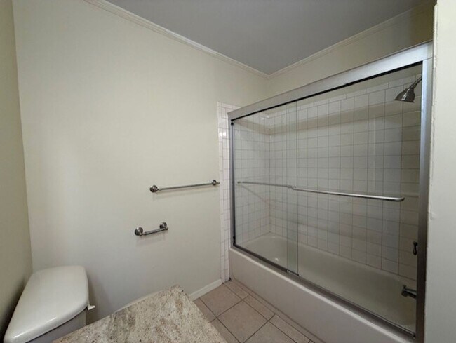 Building Photo - 1717 Clark Blvd