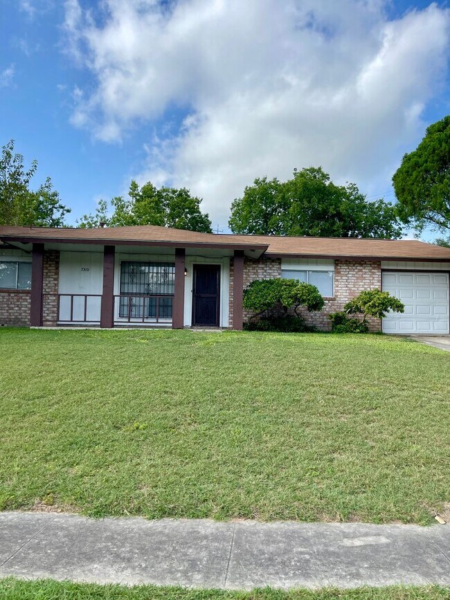 Building Photo - 7310 Sage Oak