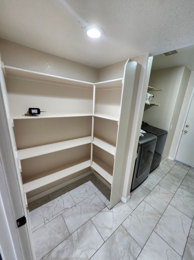Building Photo - Beautiful 5 Bedroom House fully remodeled....