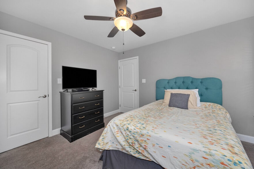 Building Photo - 314 Harbor Glen Dr SW