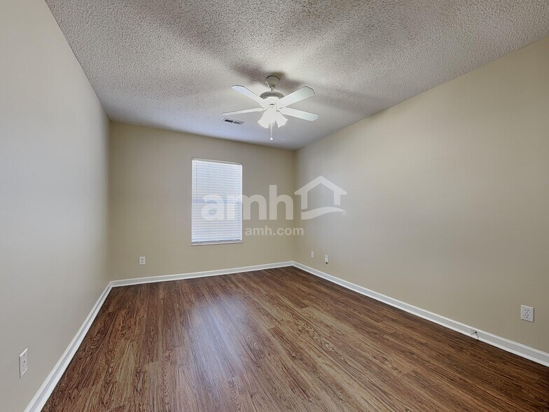 Building Photo - 2306 Sir Edward Ln