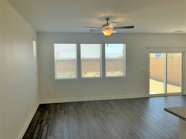 Building Photo - 5872 Petronius St