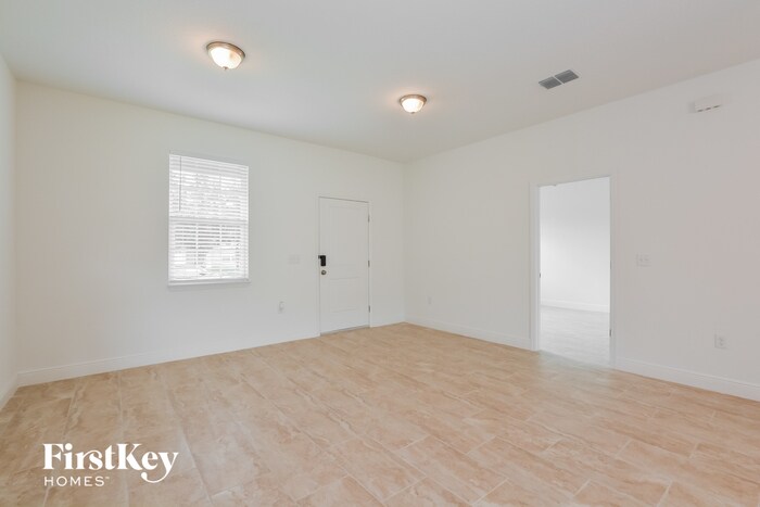 Building Photo - 492 Britten Dr