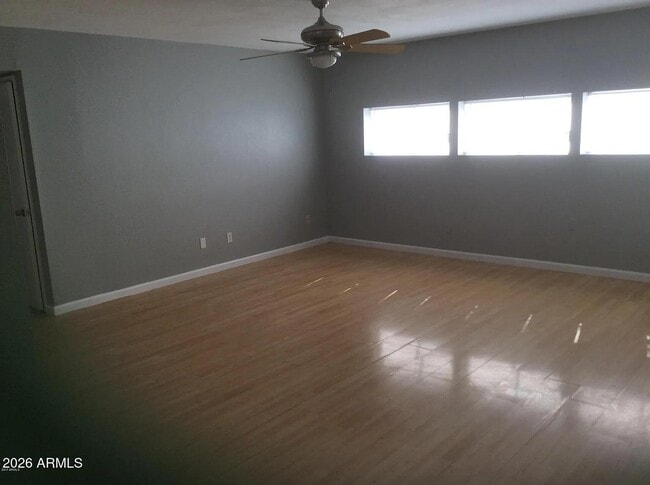 Building Photo - 2694 E Oakleaf Dr