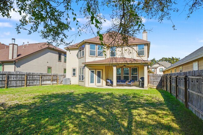 Building Photo - Exquisite 3-bedroom, 2.5-bathroom off 1604 and Culebra Road - Realtor Commission: $500