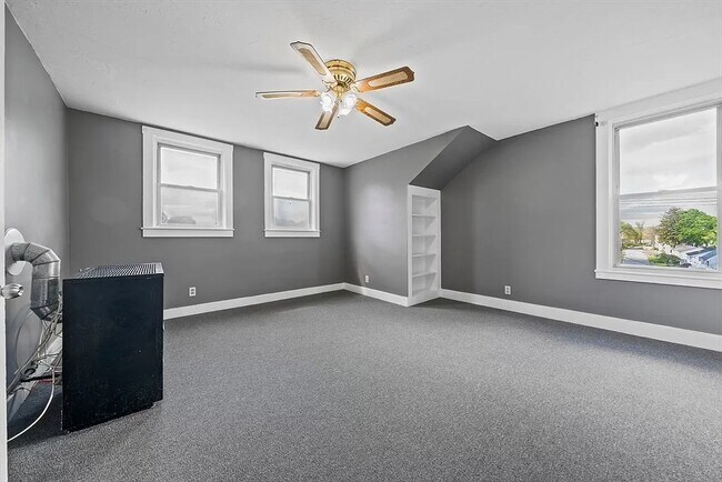Building Photo - 84 Tremont St