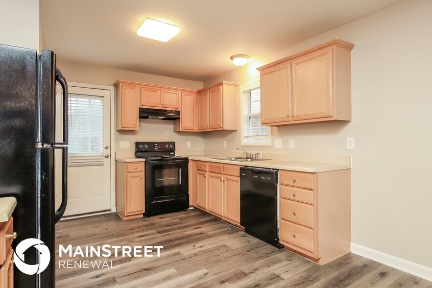 Building Photo - 105 Hazelwood Ct