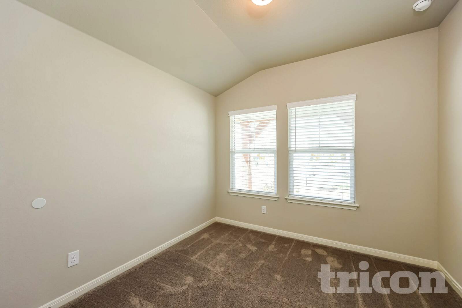 Building Photo - 5815 Nyla Wy