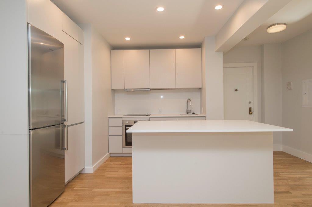 Building Photo - 136 Highland Ave