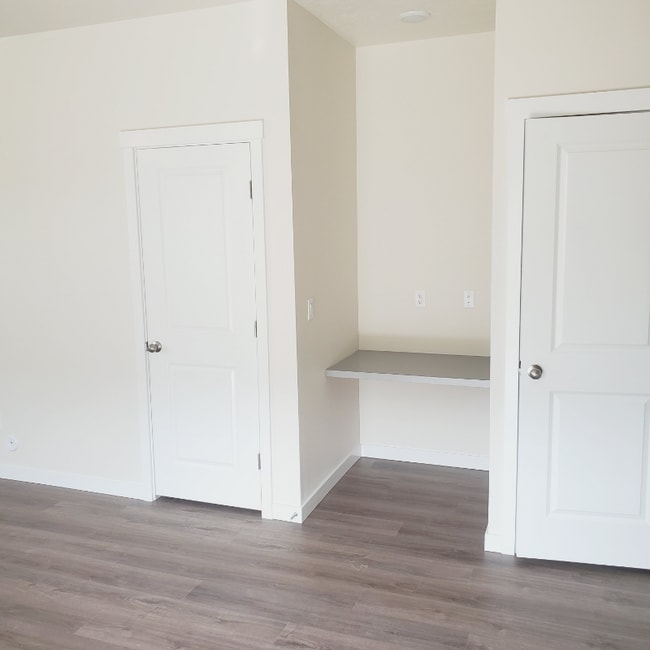 Building Photo - 2326 Spice Loop