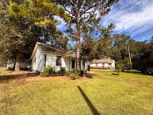 Building Photo - 330 Gordy Rd