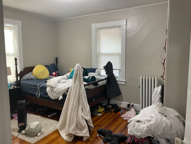 Building Photo - 46 Peirce St