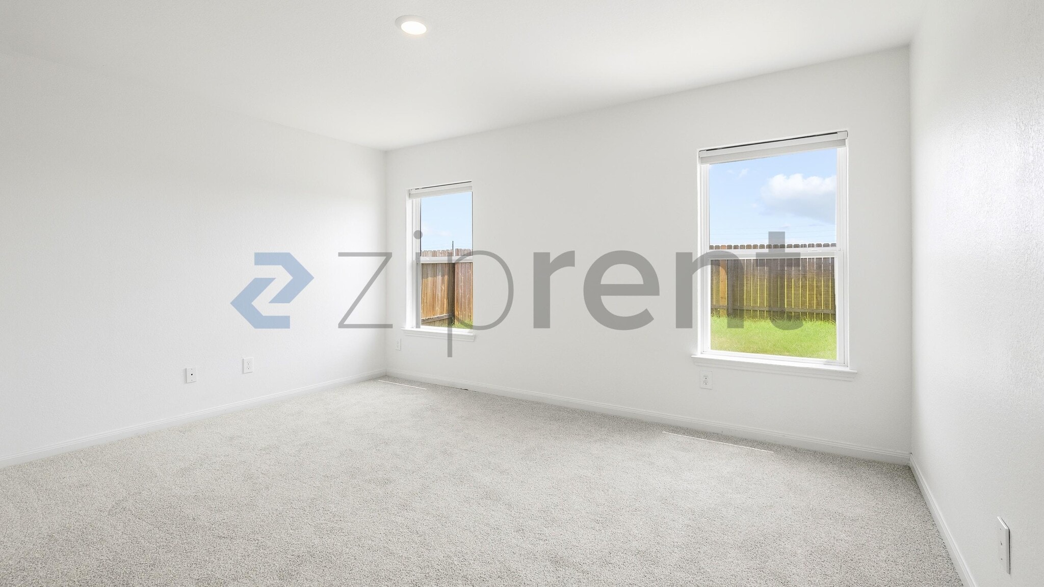 Building Photo - Unit