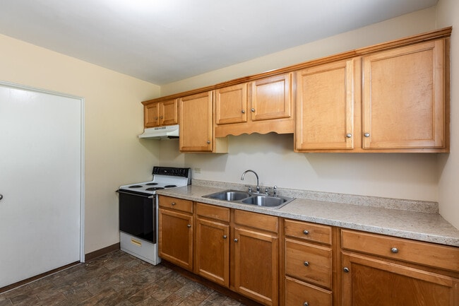 Building Photo - 6 Falcon Ln